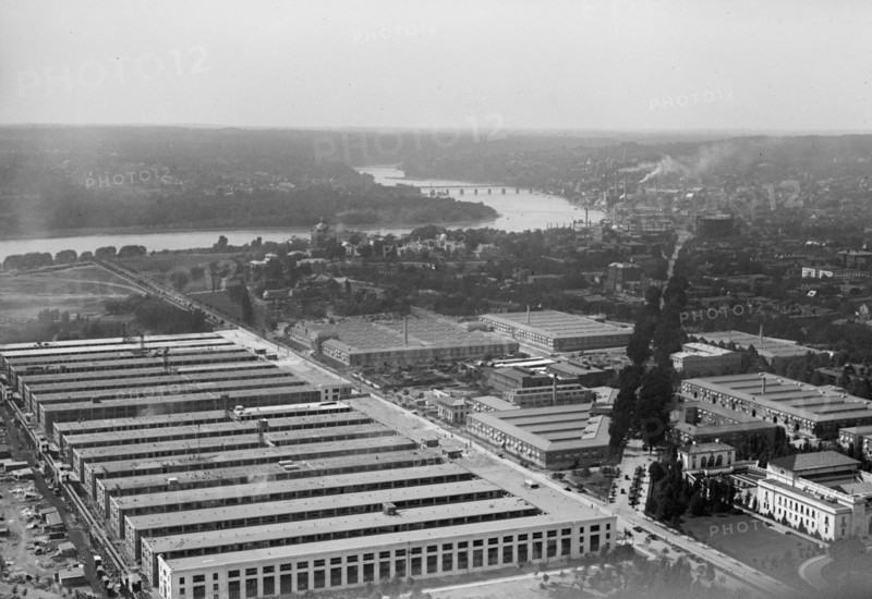 View of Washington D.C. from the Washington Monument, 8/20/18 ca.  1918