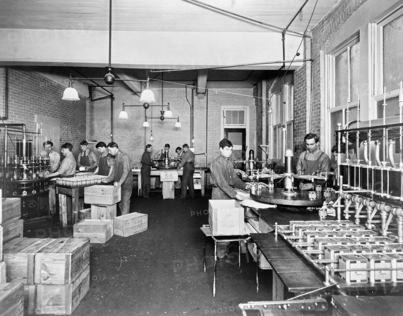 Men working in Pompeian Olive Oil Company ca. 1909