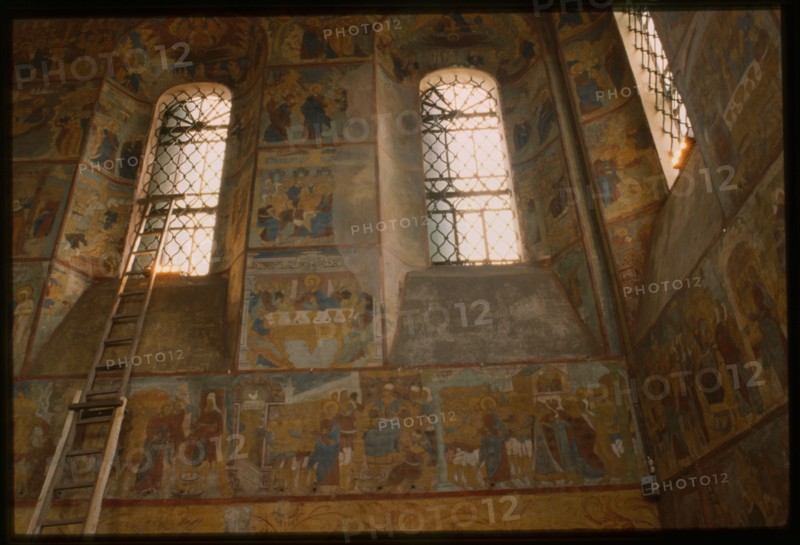 Church of the Epiphany (1684-93), interior, south wall with frescoes of scenes from the life of Christ (1692-93), Yaroslavl', Russia; 1992