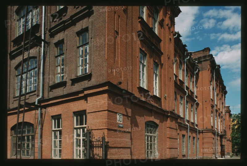 Highschool (real'noe uchilishche) Krasnaia Street 38, (1904-07), Cheliabinsk, Russia; 2003