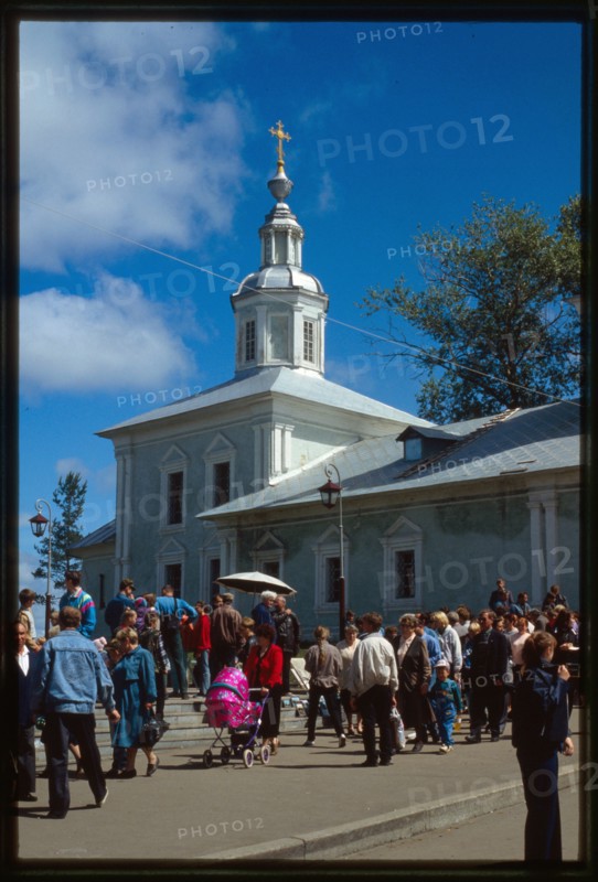 Church of St. Alexander Nevskii (late 17th century), northwest view, Vologda, Russia 1998.