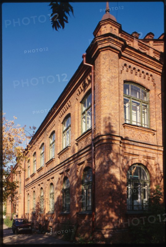 Tomsk State University, former Faculty Clinic of the Medical Institute (early 20th century), Tomsk, Russia; 1999