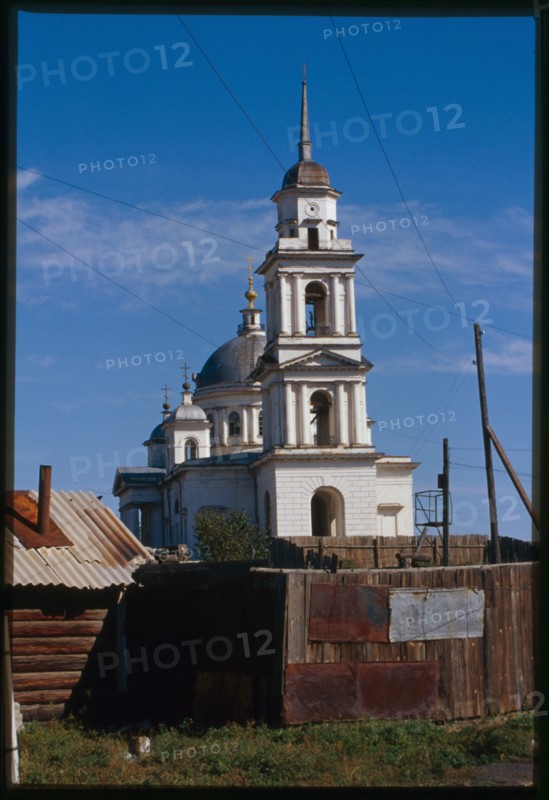 Church of the Resurrection (1830-38), west view, Kiakhta, Russia; 2000
