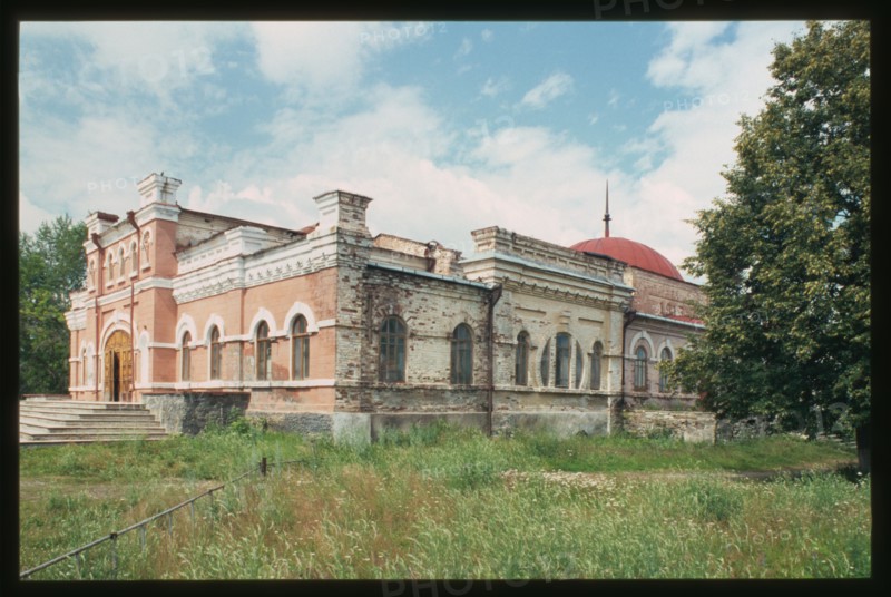 People's House, 1913, Kyshtym, Russia; 2003