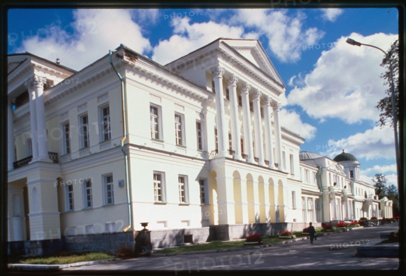 Rastorguev-Kharitonov mansion (early 19th century), Ekaterinburg, Russia 1999.