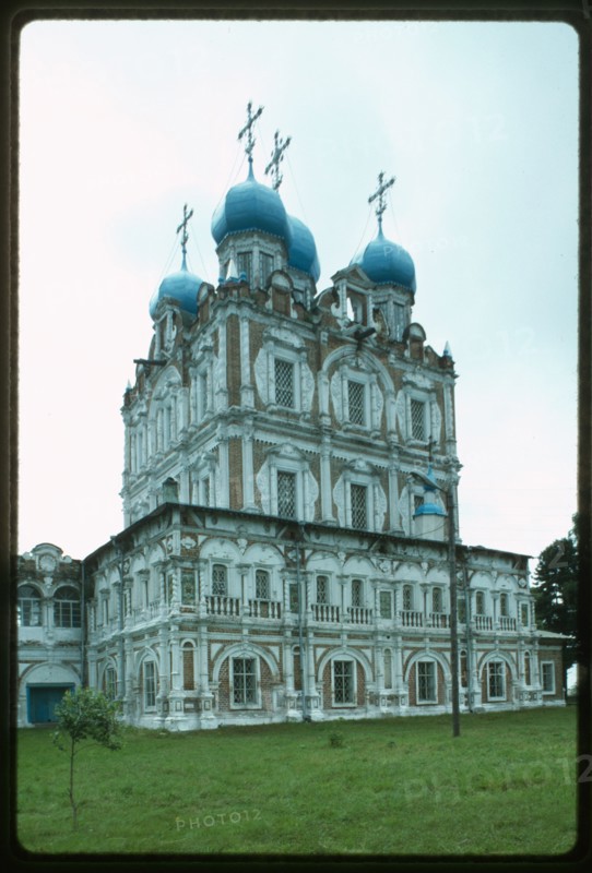 Church of the Presentation of the Virgin (1688-93), southwest view, Sol'vychegodsk, Russia 1996.