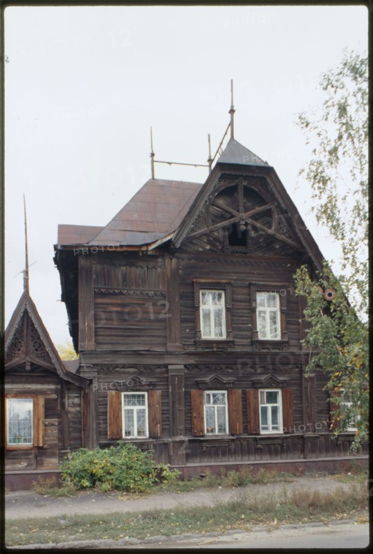 A.A. Lesnevskii house (early 20th century), Barnaul, Russia; 1999