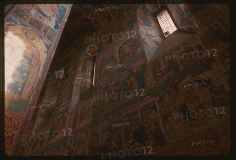 Church of Elijah the Prophet (1647-50), interior, south wall, with frescoes including scenes from the life of the Prophet Elisha, disciple of the Prophet Elijah, (1680-81), Yaroslavl', Russia; 1994