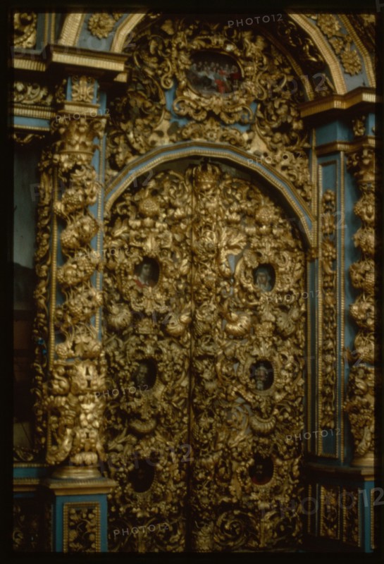 Church of the Presentation of the Virgin (1688-93), interior, icon screen, Royal Gates, Sol'vychegodsk, Russia 1996.
