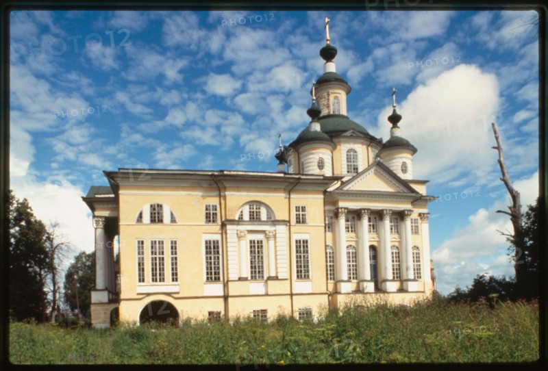 Spaso-Sumorin Monastery, Church of the Ascension (1796-1801 and 1825), south facade, Tot'ma, Russia 1996.