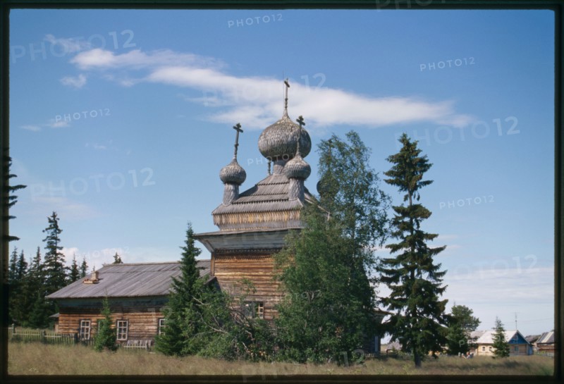Church of Saints Peter and Paul (1637), with 19th-century vestibule, southeast view, Virma, Russia; 2000