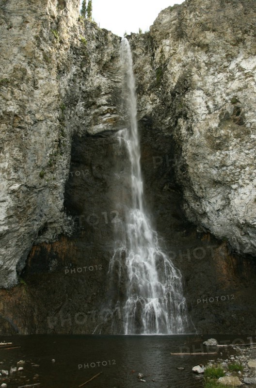 Fairy Falls in Yellowstone National Park; Date: 28 July 2009