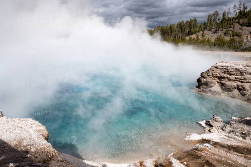 Excelsior Geyser in Yellowstone National Park; Date: 7 October 2016