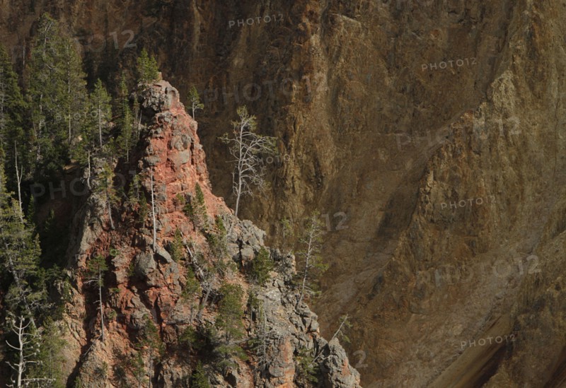 Red Rock - Grand Canyon of the Yellowstone in Yellowstone National Park; Date: 11 September 2014