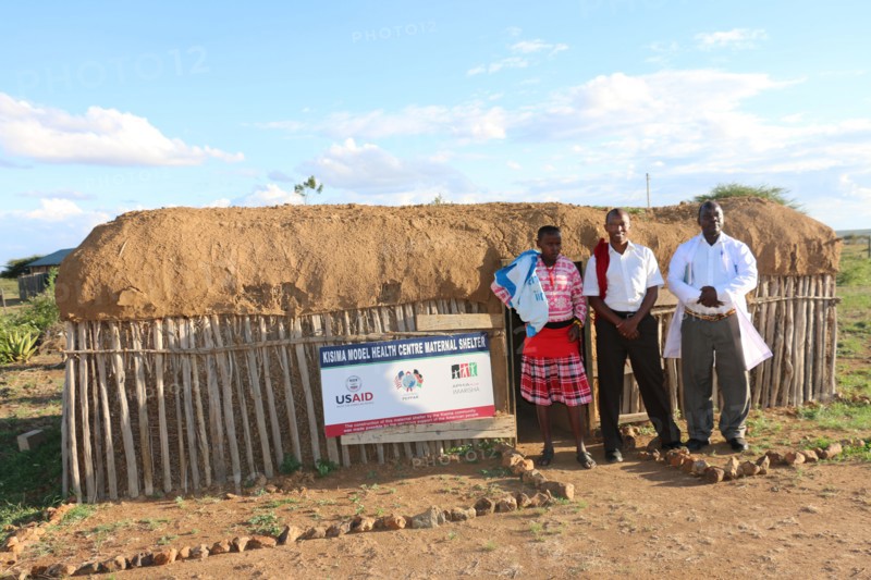 Delivering essential health services and information in the northern arid lands - Samburu County, Kenya ca. 14 April 2015