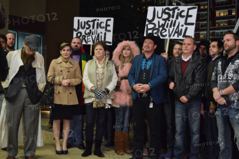 Protest outside Dallas police HQ after fifteen attacks, robberies against LGBT community, Dallas, USA (November 22, 2015)