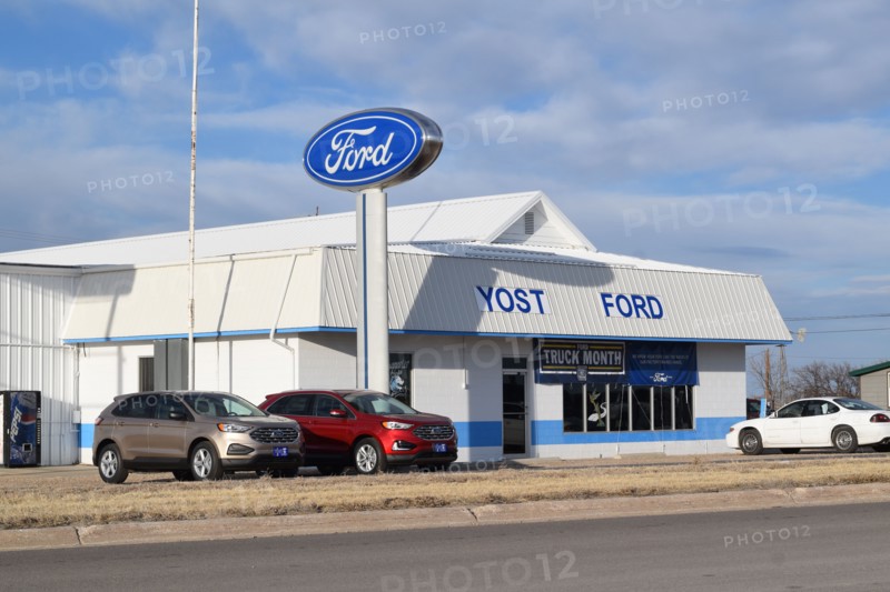 Yost Ford Car Dealership in St. Francis, KS