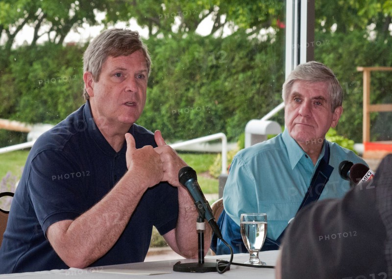 2011 USDA Secretary Tom Vilsack Iowa/Nebraska Flood Visit