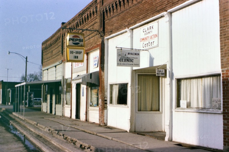 Do Drop Inn and Clark County Community Action Center
