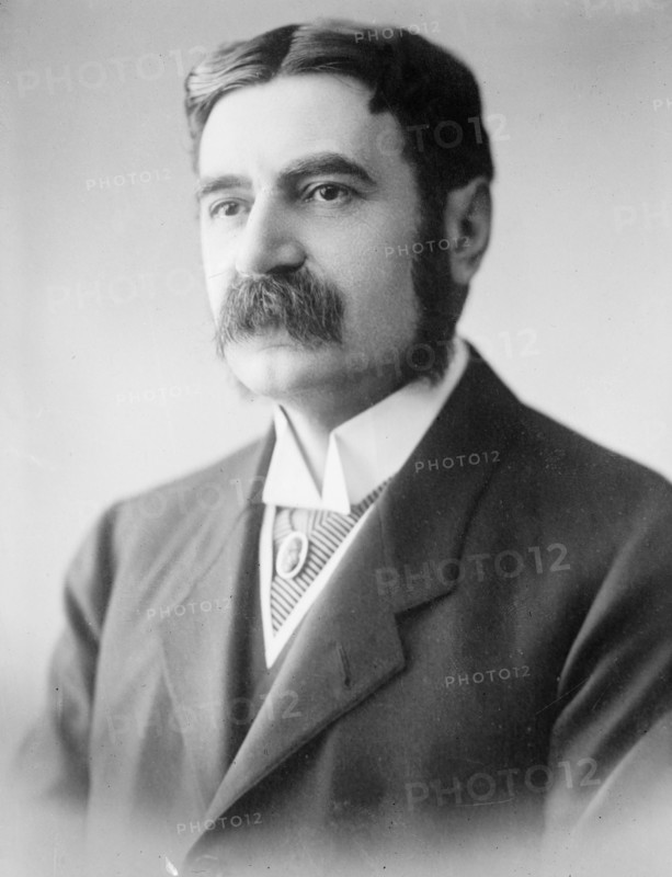 Dr. Aladar de Szendeffy