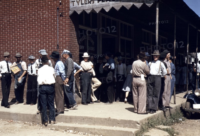 Farmers and townspeople in center of town on Court Day