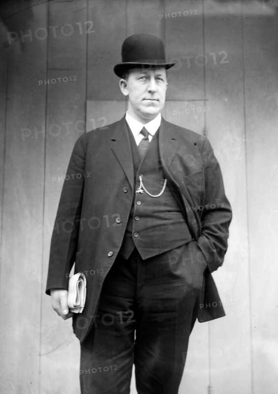Mayor Lew Shank