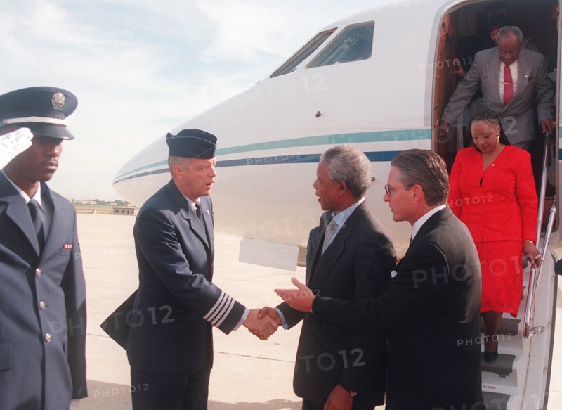 Nelson Mandela visits the United States in 1994