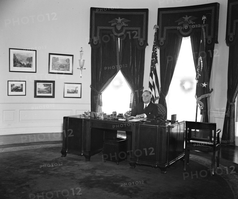 President Roosevelt Franklin in Executive office