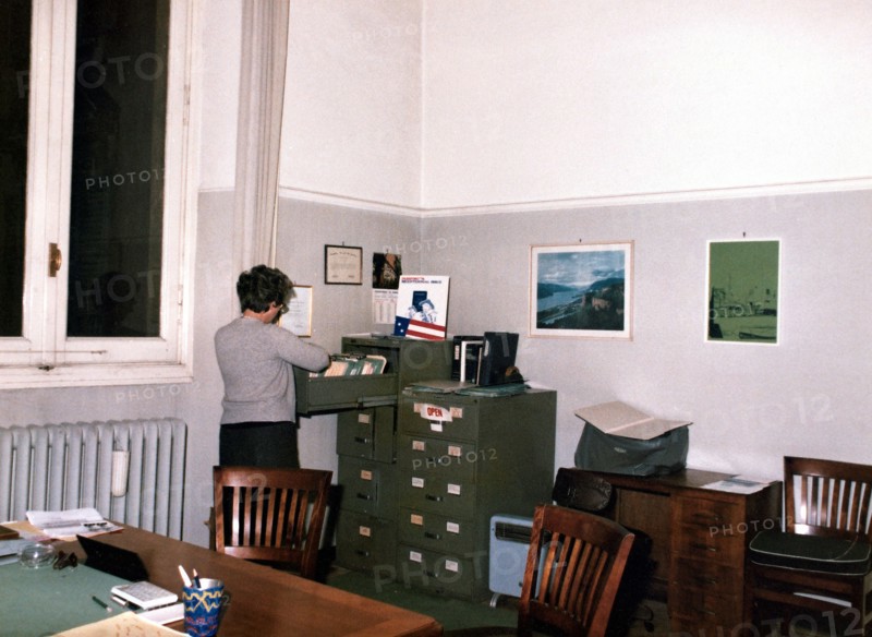 U.S. embassies consulates and chancery buildings
