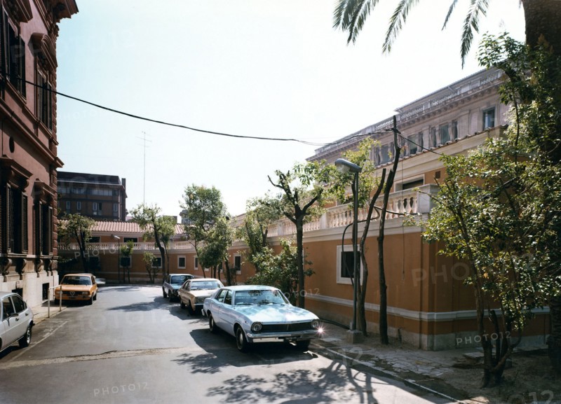 U.S. embassies consulates and chancery buildings
