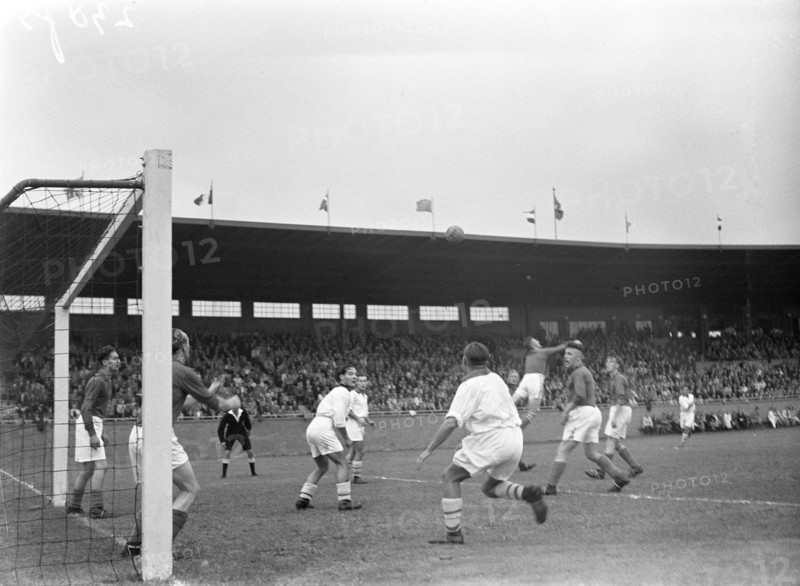 September 27, 1947 - 1940s Soccer Match - Zeeburgia against VSV / Skirmish for VSV purpose