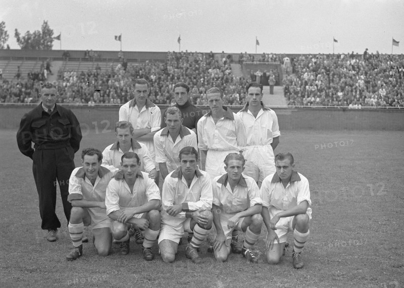 September 27, 1947 - Zeeburgia against VSV / Team Zeeburgia Photo