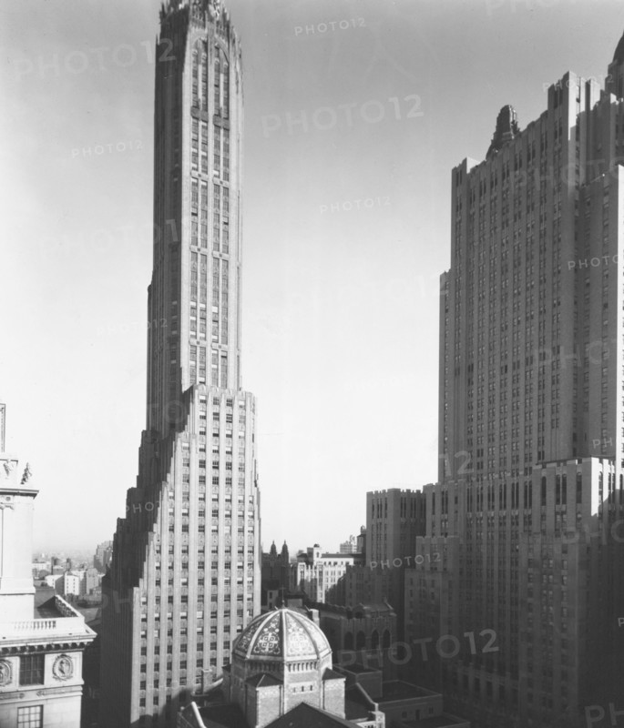 1930s New York City - St. Bartholomew's, Waldorf Astoria, General Electric Building, Park Avenue and 51st Street, Manhattan ca. 1936