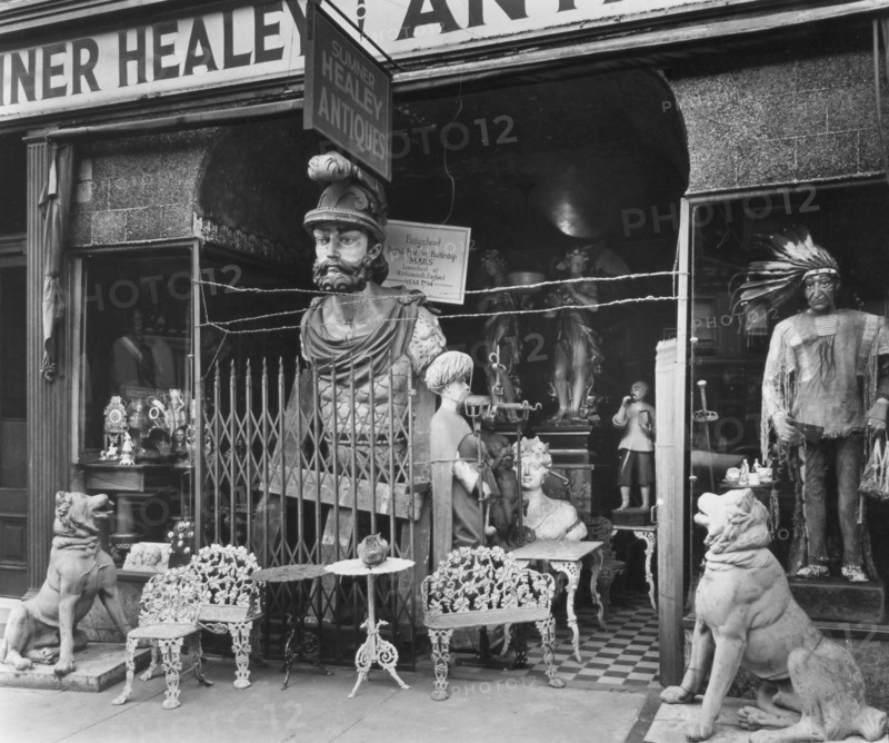 Sumner Healey Antique Shop, Third Avenue near 57th Street, Manhattan ca. 1936