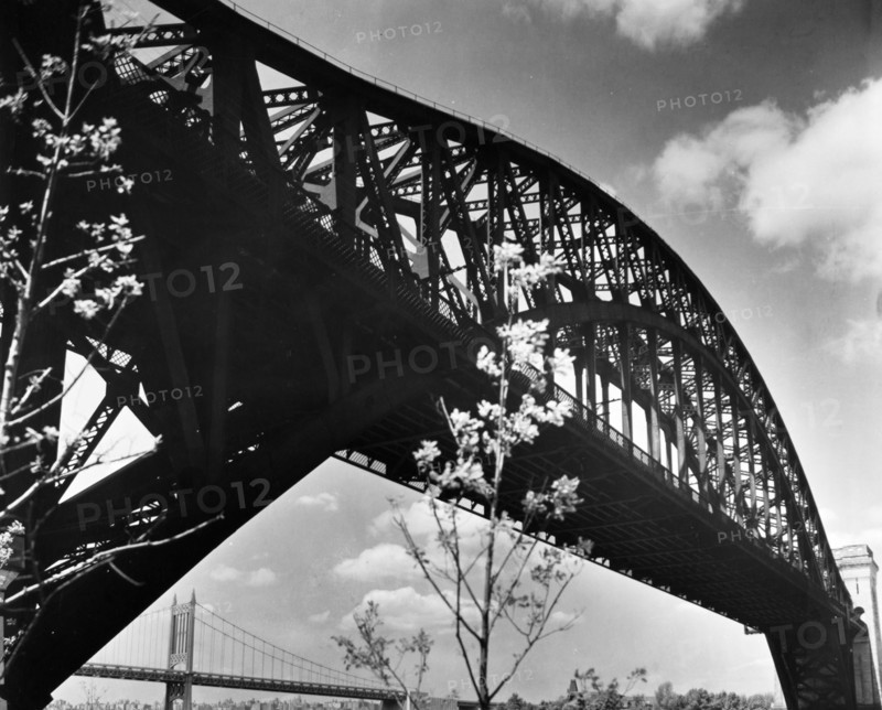 1930s New York City - Hell Gate Bridge: I. Central Steel Arch over East River looking toward west from Astoria Park, Queens, Queens ca. 1937