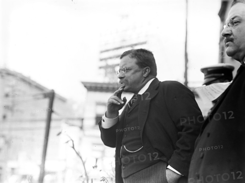 Theodore Roosevelt preparing to speak, outside, New York (Yonkers) 1910