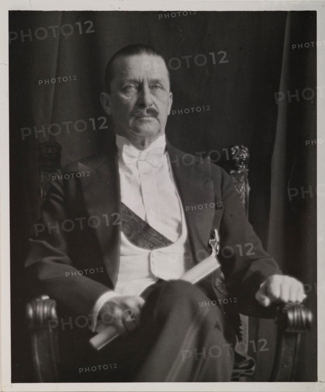 Portrait picture of Carl Gustaf Emil Mannerheim