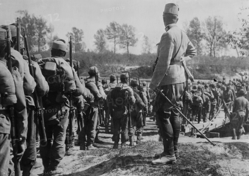 Austrian soldiers probably crossing the Wislok River in Galicia (Poland) during World War I ca. 1914-1915