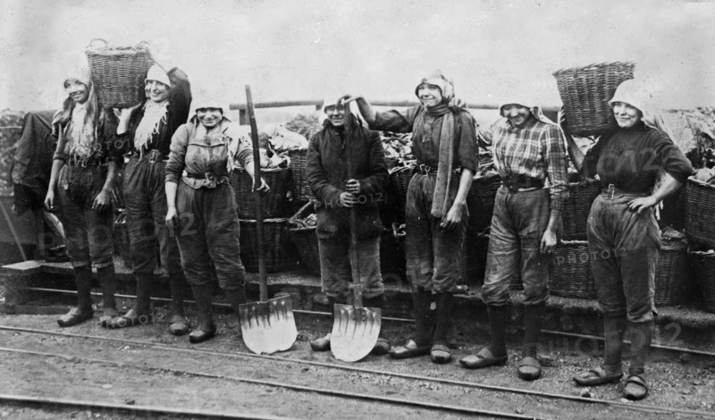 Belgian women coal mine workers (coal miners) ca. 1910-1915