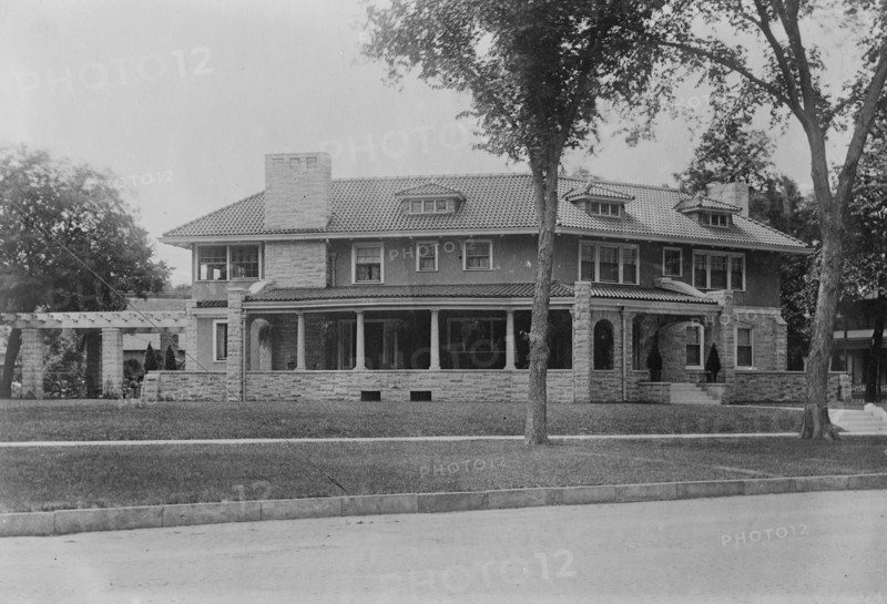 Governor's Mansion, Topeka Kansas - Governor Athur Copper's house at 1035 Topeka Boulevard, Topeka, Kansas ca. 1910-1915