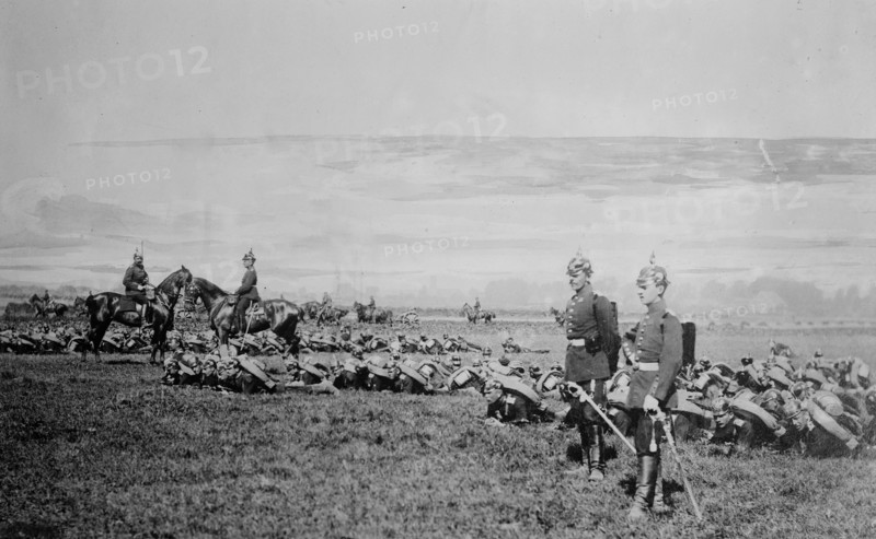 German Army -- Infantry under cover ca. 1910-1915