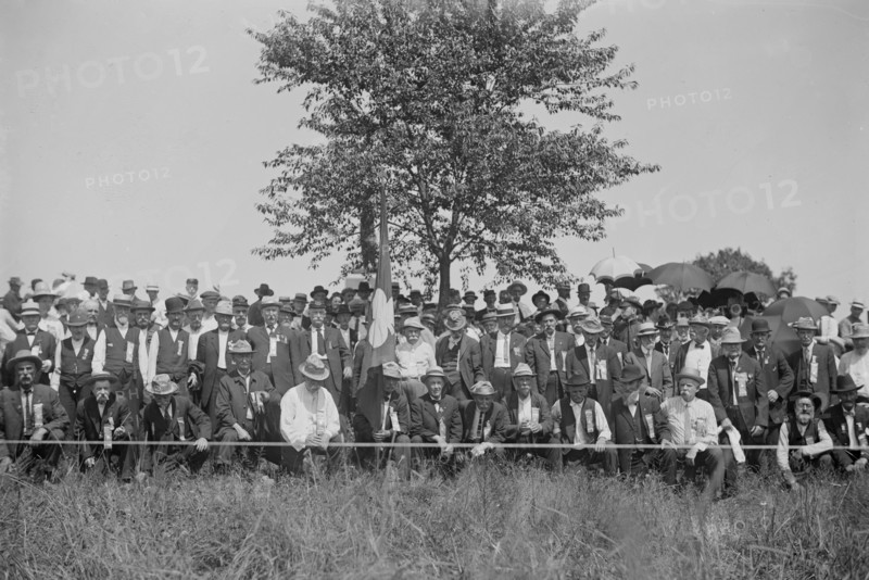 Members of the 72nd Pennsylvania Infantry at the Gettysburg Reunion (the Great Reunion) of July 1913, which commemorated the 50th anniversary of the Battle of Gettysburg