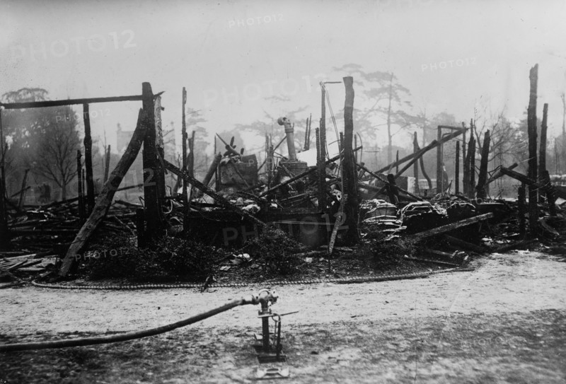 Tea House, Kew Gardens, destroyed by suffragettes ca. March 1913