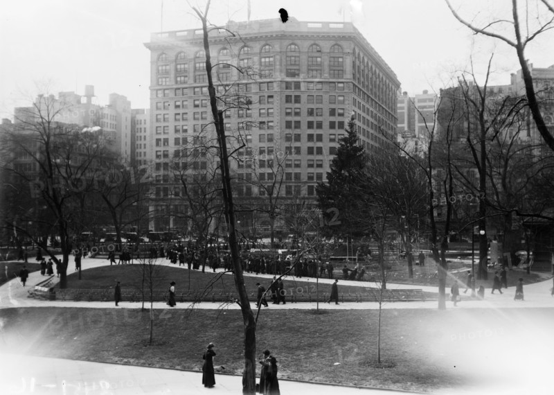 People in Madison Square, New York City ca. 1910-1915
