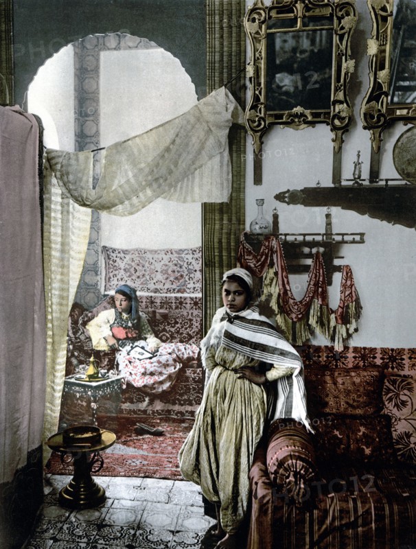 Distinguished Moorish women, Algiers, Algeria ca. 1899