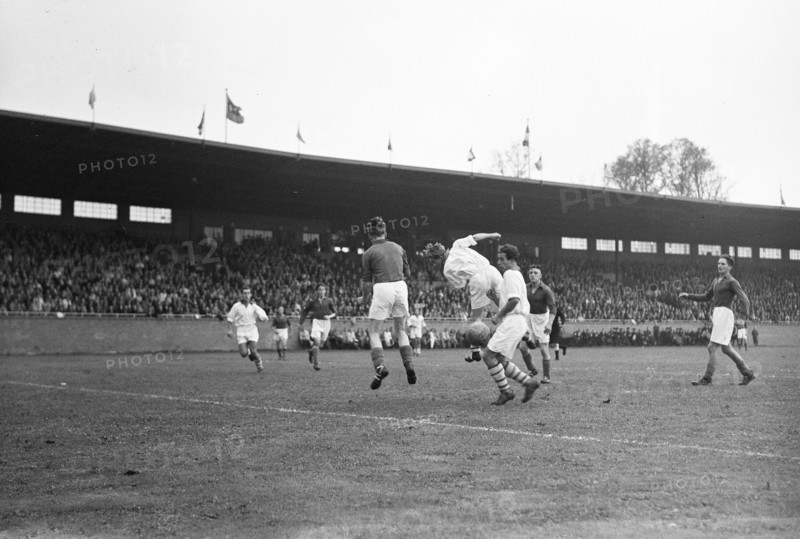 September 27, 1947 - 1940s Soccer Match - Zeeburgia against VSV / Moment for VSV purpose
