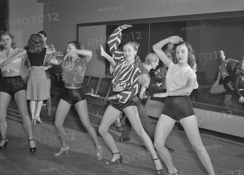 Dancers, Nola's, New York, N.Y., ca. Feb. 1947