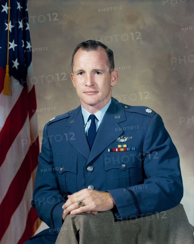 (1966) Astronaut Edward H. White II (United States Air Force Lieutenant Colonel), Gemini 4 pilot.