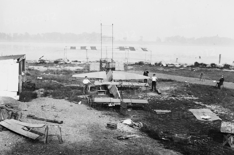Early aviation history - Meckler-Allen Aeroplane - A biplane intended for transatlantic flight, built by John J. Meckler and C.A. Allen (or Allen Canton)   ca. 1912