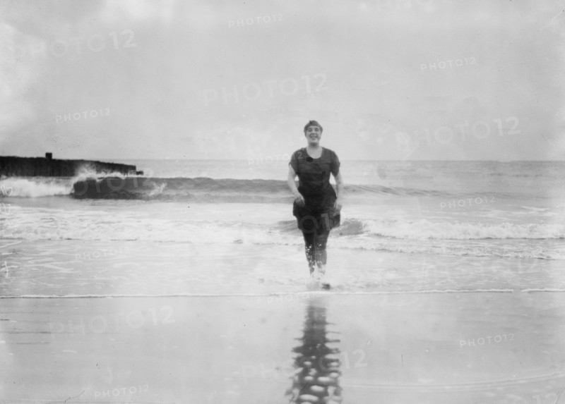 Bessie Carrette ca. 1910-1915